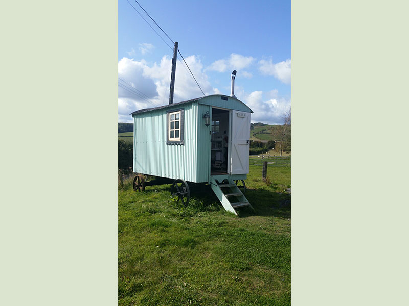 Shepherds Hut, Manor Farm, South Downs Way, Cocking, W. Sussex